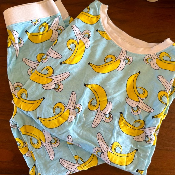 Little Sleepies Other - Little Sleepies 5/6 Banana Print Long Sleeve Pajama Set